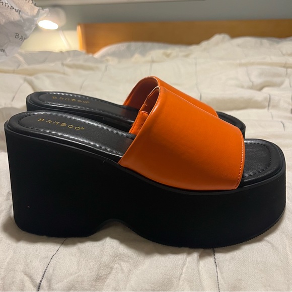 Bamboo Barbie Platform Orange Faux Leather Sandals 90s NIB Super Platform Summer - Picture 3 of 12